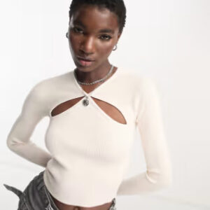 Cut out front ribbed knit top in cream